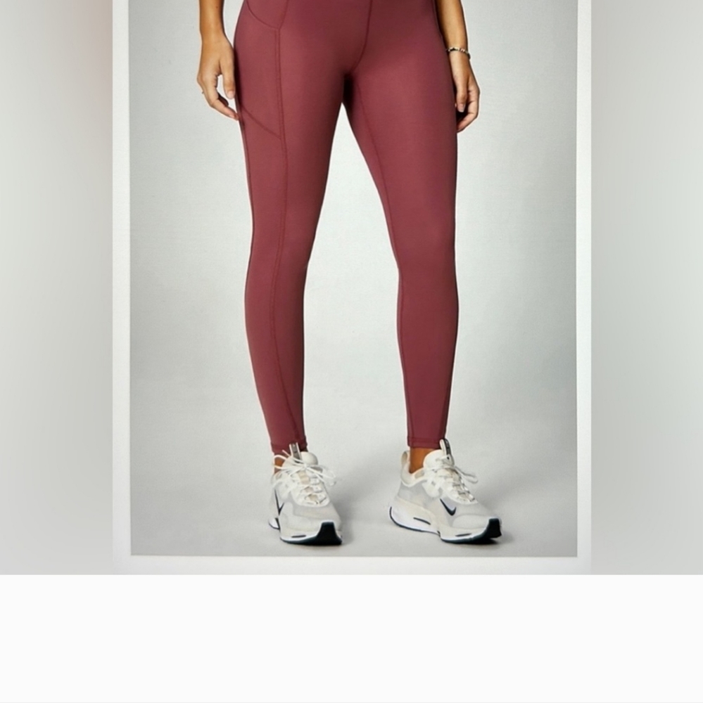 Fabletics Oasis Pureluxe High-Waist 7/8 Legging Moonlit Mauve Large